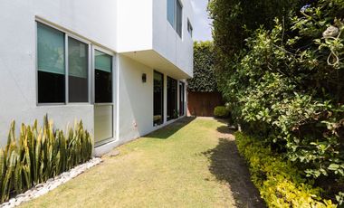 Casa de 4 recámaras en recta a Cholula