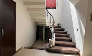 CASA AMUEBLADA EN RENTA