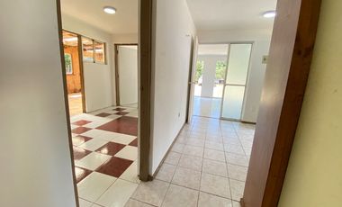 Venta Parcela de 5000 mts2 camino Huichahue con casa regularizada de 3 dormitorios 2 baños de concreto