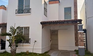 🏡✨ 𝗖𝗮𝘀𝗮 𝗲𝗻 𝗩𝗲𝗻𝘁𝗮 𝗲𝗻 𝗖𝗱. 𝗱𝗲𝗹 𝗖𝗮𝗿𝗺𝗲𝗻 - 𝗠𝗲𝗱𝗶𝘁𝗲𝗿𝗿𝗮𝗻𝗲𝗼 ✨🏡 📍 Ubicada en Fraccionamiento Mediterraneo