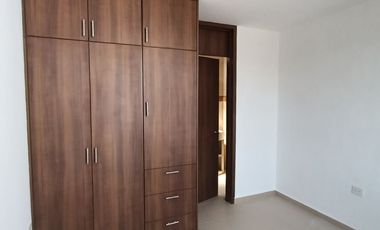 VENTA DE CASA EN CONJUNTO DE 7 EN COLONIA EL SALVADOR