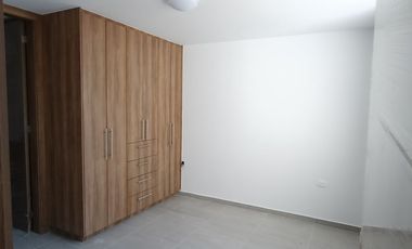 VENTA DE CASA EN CONJUNTO DE 7 EN COLONIA EL SALVADOR