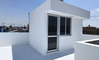 VENTA DE CASA EN CONJUNTO DE 7 EN COLONIA EL SALVADOR