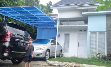 Rumah Hook 3 Kamar di Depok Serua Pondok Petir, Asri dan Murah!
