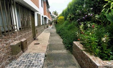 ADQUIERE CASA CON PLANCHA EN EL CONJUNTO CERRADO TCC ARMENIA