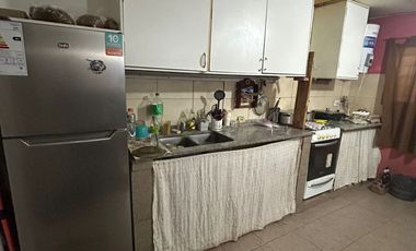 Venta de Casa a reciclar en Barrio Santa Susana-Alvear