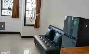 Disewakan Unit Apartemen Puncak Permai Tower A 2BR Lantai 2 Tinggal Bawa Koper