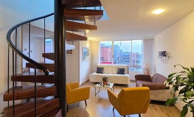 Espectacular Apartamento con Terraza – Milla de Oro, Cajicá  ¡Vive donde todos quieren estar! Rentamos exclusivo apartamento exterior en piso 5, ubica