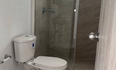 Apartamento en Edificio Inteligente - ¡Ubicación Premium en Chía!  Vive la comodidad de la domótica en este espectacular apartamento de 80 m², ubicado