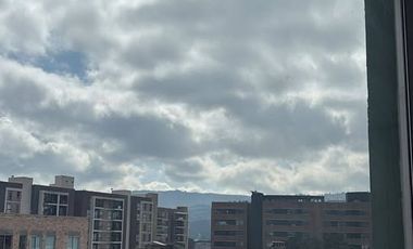 Apartamento en Edificio Inteligente - ¡Ubicación Premium en Chía!  Vive la comodidad de la domótica en este espectacular apartamento de 80 m², ubicado