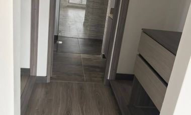 Este apartamento tiene un metraje envidiable de 123 metros, lo cual es un gran factor diferenciador. Aquí tienes tres opciones para resaltar tanto la