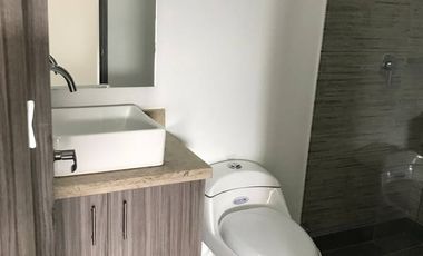 Este apartamento tiene un metraje envidiable de 123 metros, lo cual es un gran factor diferenciador. Aquí tienes tres opciones para resaltar tanto la