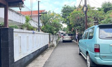 SEWA RUMAH LUAS DI UTAN JAYU KOMPLEK KEHAKIMAN Sewa Rumah  - Jakarta Timur