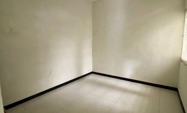 Rumah Dekan Bandara Juanda di Perum Grand Surya Sidoarjo