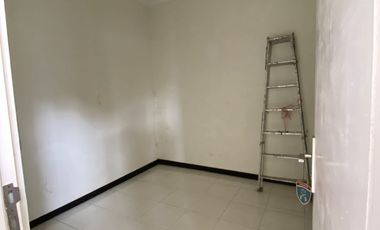 Rumah Dekan Bandara Juanda di Perum Grand Surya Sidoarjo