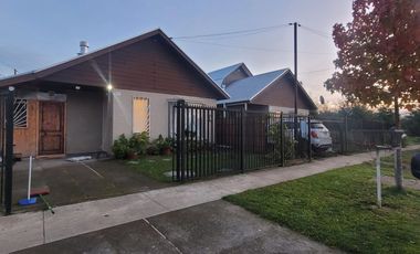 Arrendamos linda casa en Hacienda Santa María de Labranza