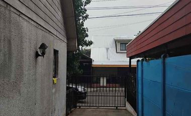 SE ARRIENDA AMPLIA CASA EN CUMPEO