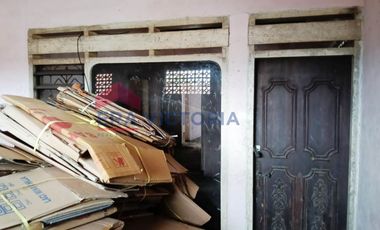 Kesempatan Langka! Rumah Usaha Pinggir Jalan Raya, Cocok Toko & Kuliner