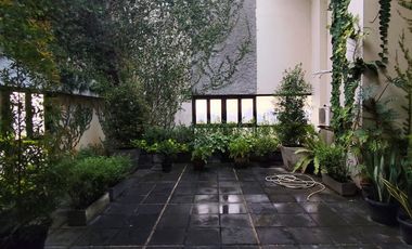 Sewa Apartemen Bona Vista Lebak Bulus, Jakarta Selatan - 4BR Furnished