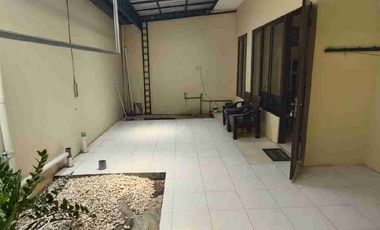 Rumah disewakan 2lantai Sidoarjo kota