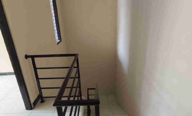 Rumah disewakan 2lantai Sidoarjo kota