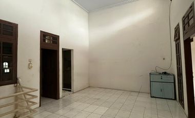 Dijual Cepat Rumah 2 Lantai di Danau Indah – Lokasi Strategis & Siap Huni 013