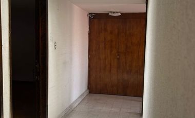 Casa en Venta Para Actualizar, Magisterial Vistabella