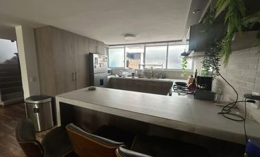 Casa en Venta Para Actualizar, Magisterial Vistabella