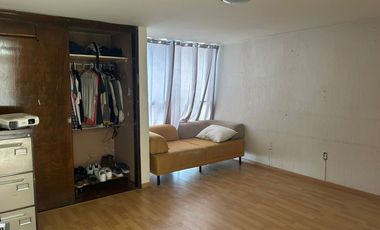 Casa en Venta Para Actualizar, Magisterial Vistabella