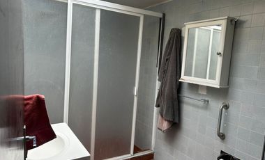 Casa en Venta Para Actualizar, Magisterial Vistabella