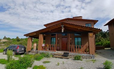 2 Cabañas Hermosas con Terraza para descanso a precio de 1