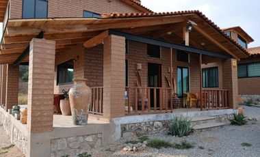 2 Cabañas Hermosas con Terraza para descanso a precio de 1