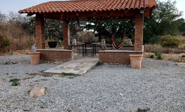 2 Cabañas Hermosas con Terraza para descanso a precio de 1