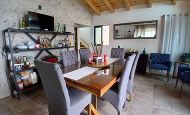 2 Cabañas Hermosas con Terraza para descanso a precio de 1