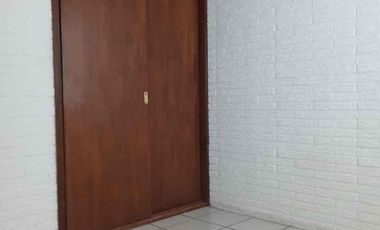 Renta bonita y práctica casa de un piso  en LAS PLAZAS $11,000.00