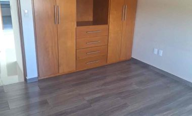 CASA EN RENTA EN TRES MARÍAS