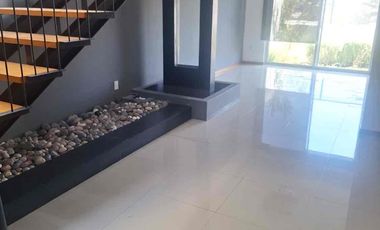 CASA EN RENTA EN TRES MARÍAS