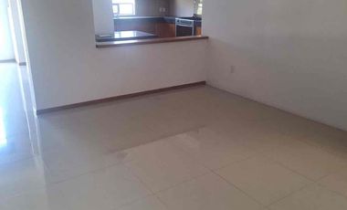 CASA EN RENTA EN TRES MARÍAS