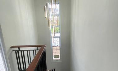 DIJUAL CEPAT RUMAH 2 LANTAI DI DELATINOS BSD 'HRB141'