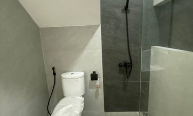 DIJUAL CEPAT RUMAH 2 LANTAI DI DELATINOS BSD 'HRB141'