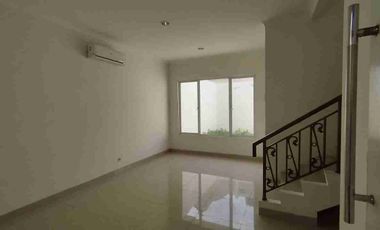 Murah nih Rumah luas 7x17 Cluster Laseine JGC bisa KPR