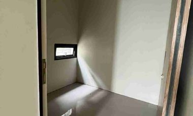 Dijual Full Furnished Town House Di Bintaro