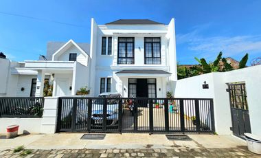 Rumah 2Lt  sudah shm dkt kiara artha park dan sport jabar arcamanik