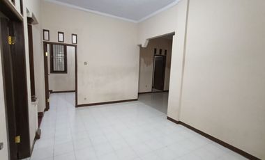 Dijual 2 Rumah di Kencoan, Kotabaru