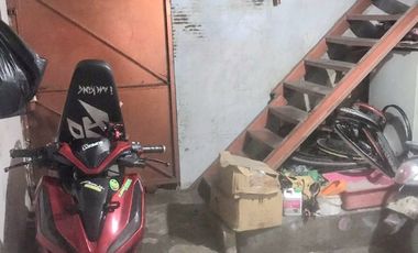 Dijual Rumah pinggir jalan raya Jembatan 5