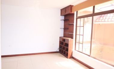 CASA COMERCIAL EN RENTA – SECTOR ESTRATÉGICO