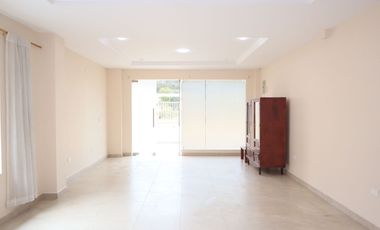 PROPIEDAD COMERCIAL EN VENTA Medio Ejido – Cuenca