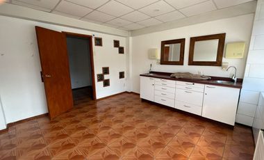 OFICINA EN ARRIENDO – PLENO CENTRO DE VALDIVIA