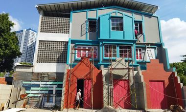Sewa atau Jual Ruko di Duri Kosambi ,Luas:600m,Pinggir Jalan Raya,Harga:8.5 M,Sewa:300 Jt/Thn Nego
