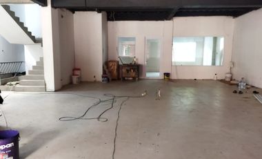 Sewa atau Jual Ruko di Duri Kosambi ,Luas:600m,Pinggir Jalan Raya,Harga:8.5 M,Sewa:300 Jt/Thn Nego